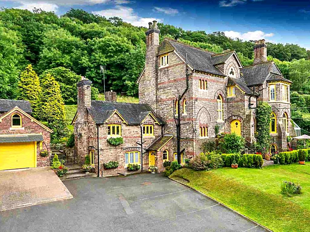 Coalbrookdale Villa