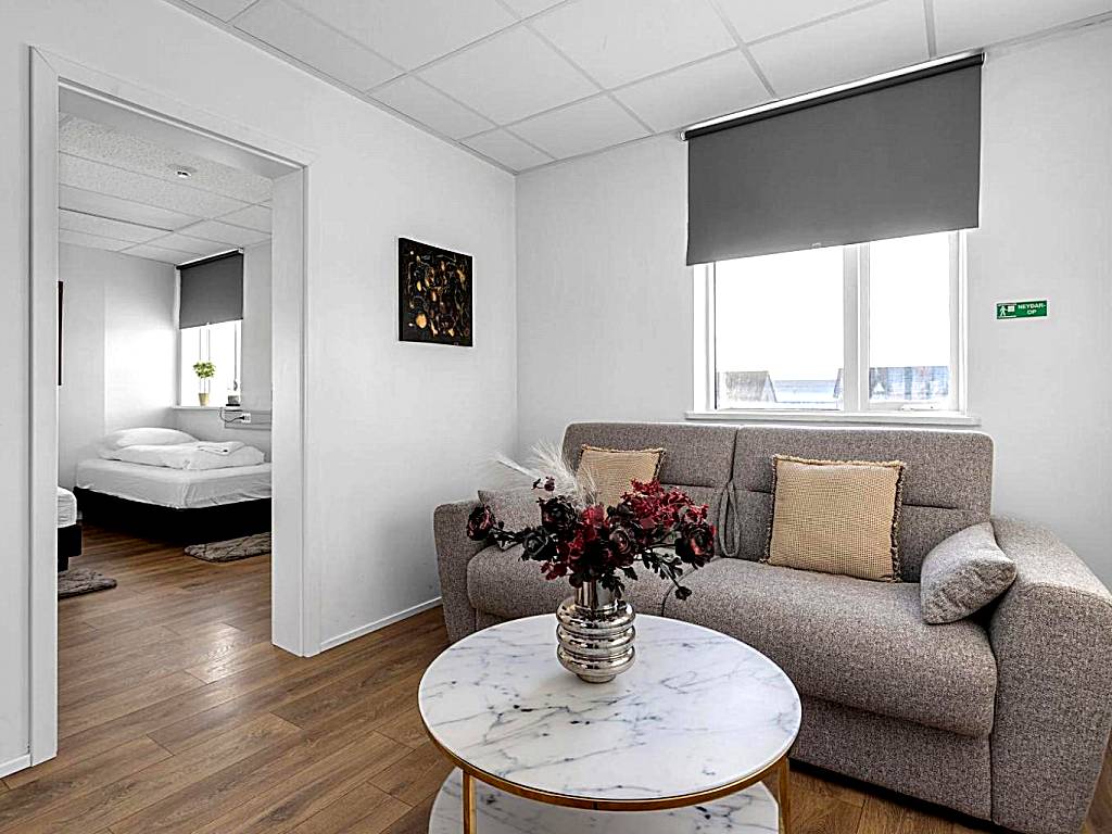 Bank Guesthouse by KEF Airport