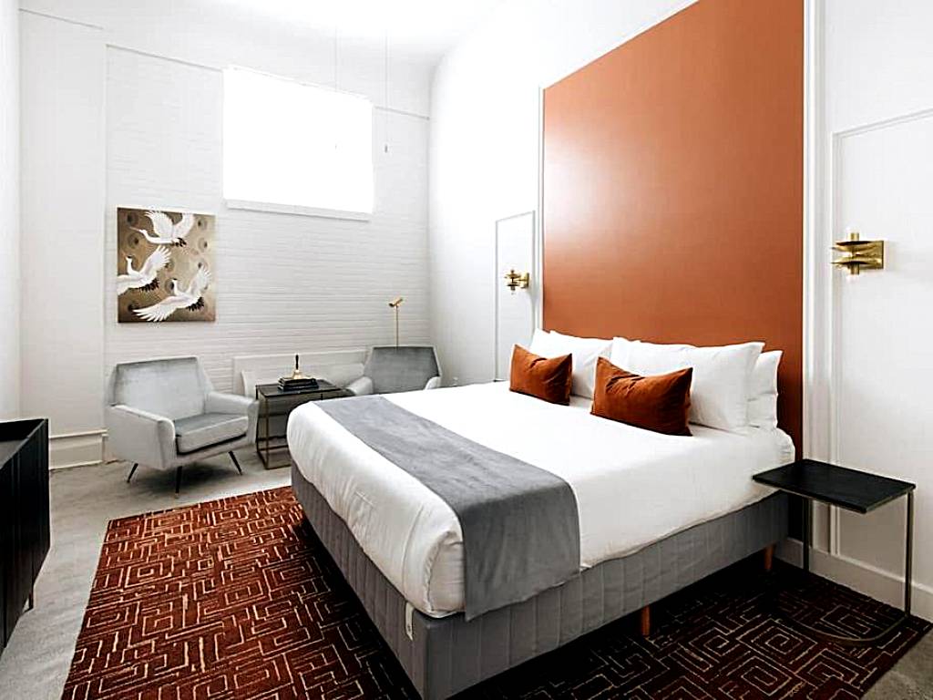 Everett Suite 208 at The Bellwether Hotel (Louisville)