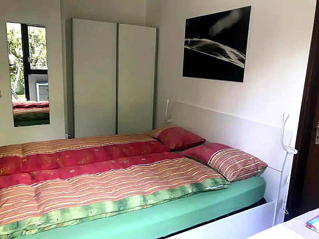 Locarno: camera indipendente in zona residenziale