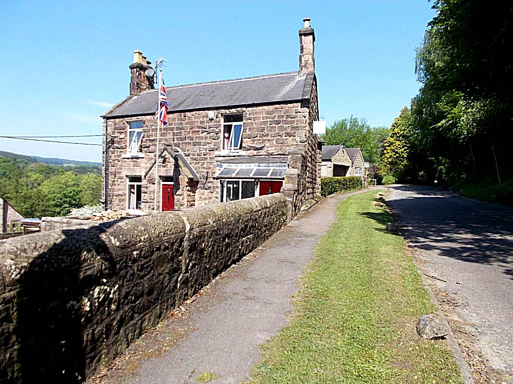 Oakford Cottage B&B