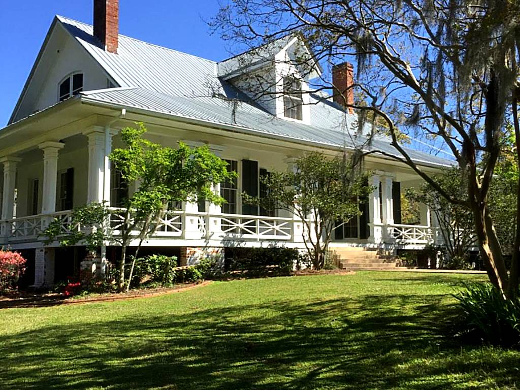 Canemount Plantation Inn (Westside)