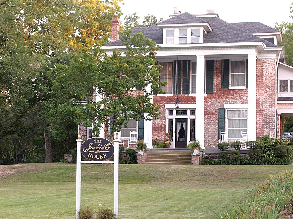The Jackie O' House Bed and Breakfast (Columbus)
