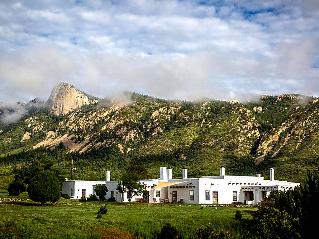 Casa del Gavilan Historic Inn (Cimarron)