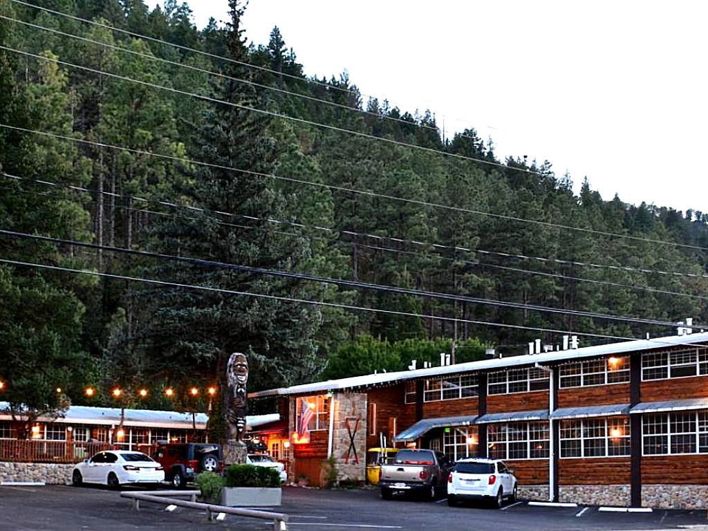 Sitzmark Chalet Inn (Ruidoso)