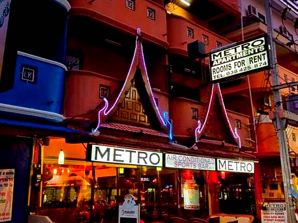 Metro Apartments