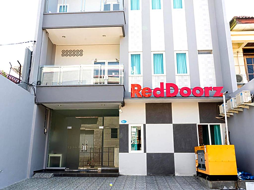 RedDoorz Near Gajah Mada Street Semarang
