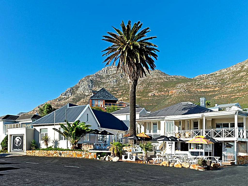 Boulders Beach Hotel