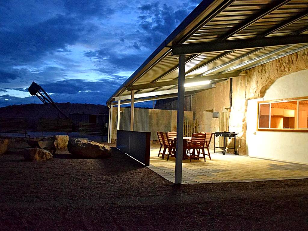 Dug Out B&B Apartments (Coober Pedy)