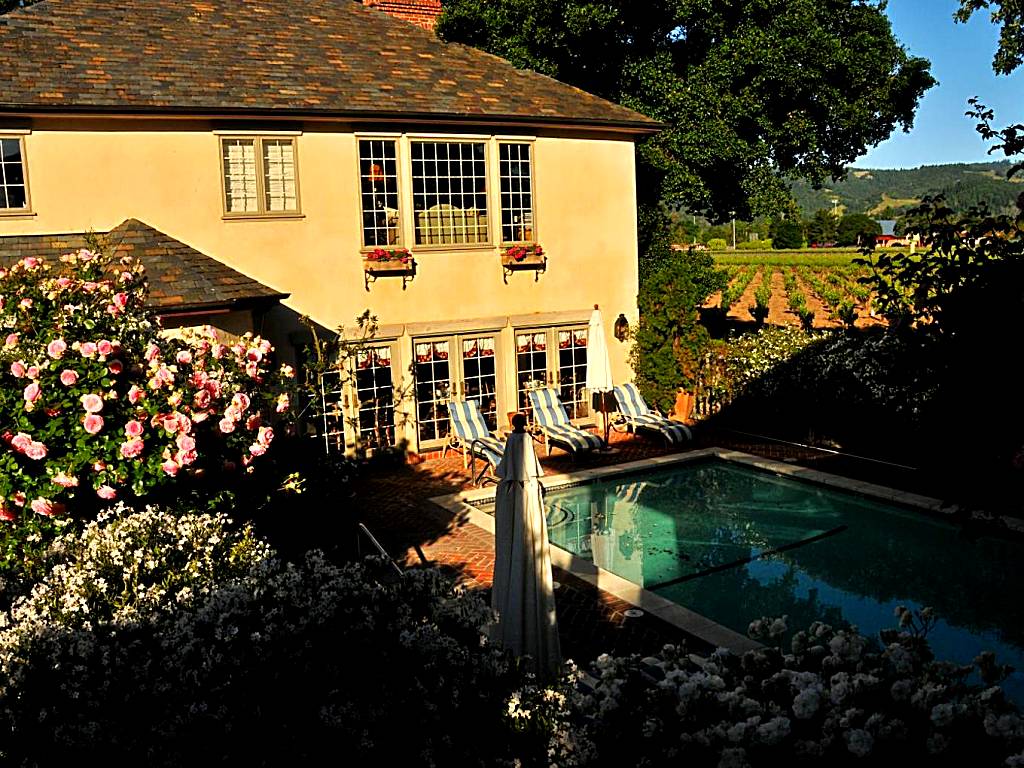 Vineyard Country Inn