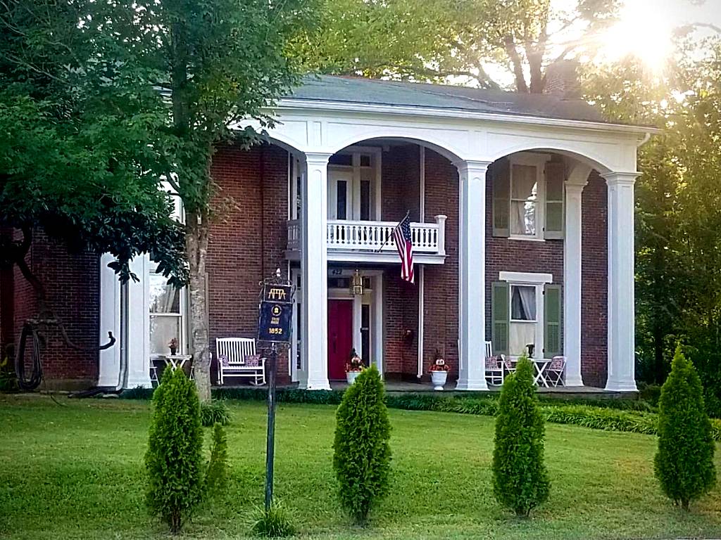 Belmont Inn (Shelbyville)