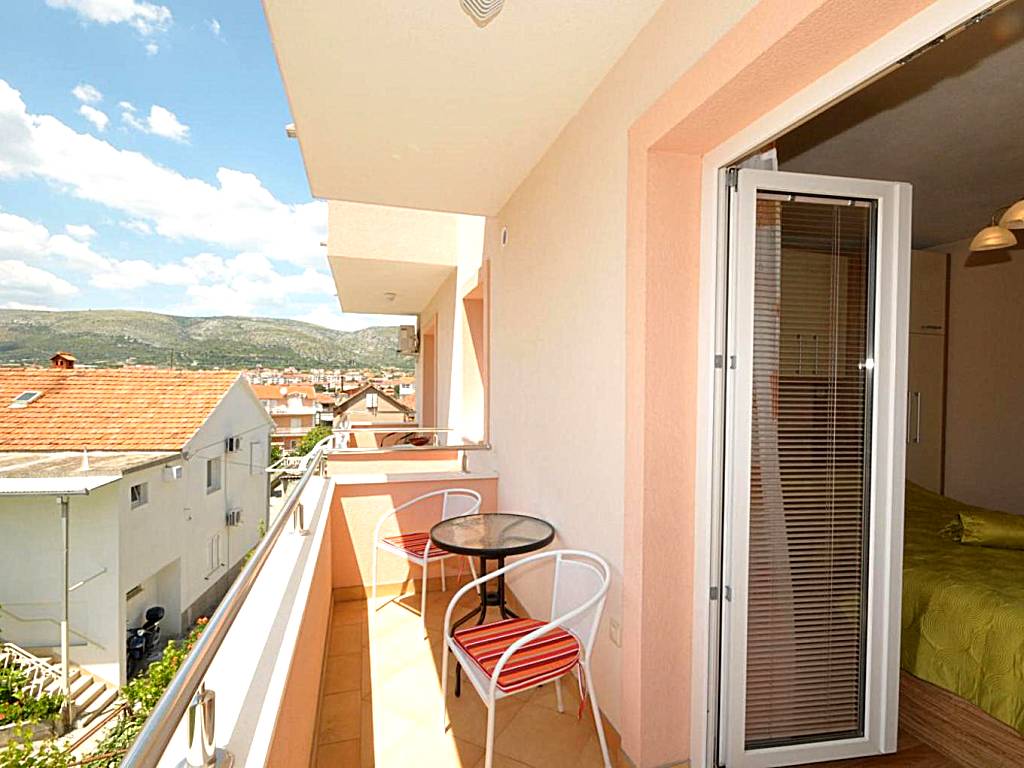 Apartments Belas