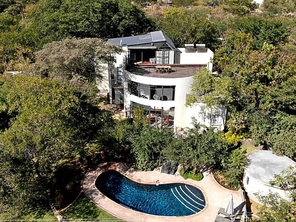 528 Victoria Falls Guest House