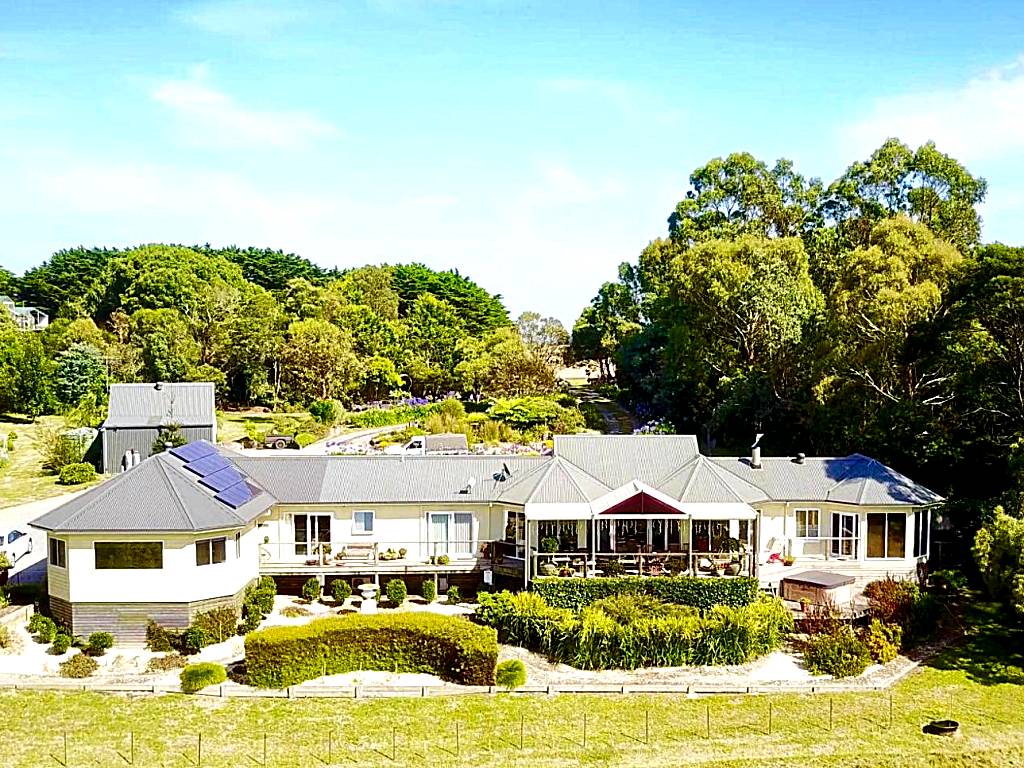 Llarrinda Bed & Breakfast (Foster)