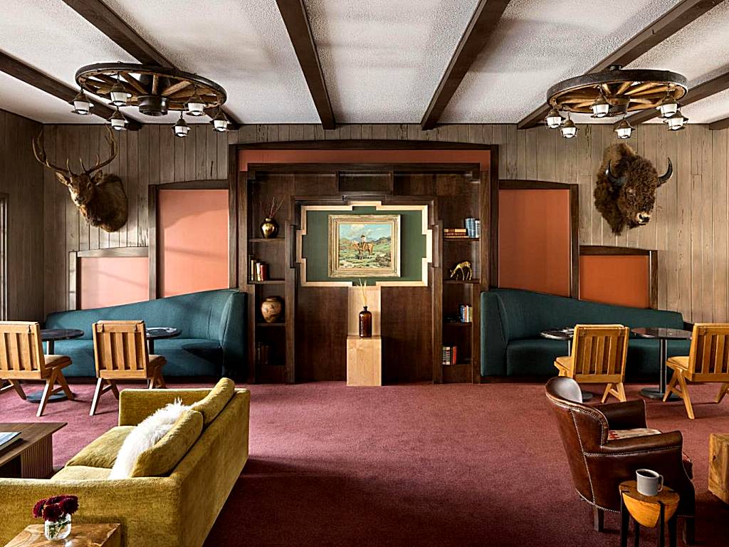 The Virginian Lodge (Jackson)