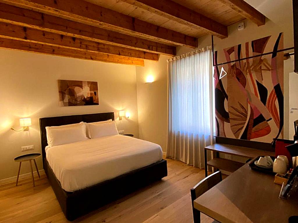 Malvezzi24 Boutique Rooms