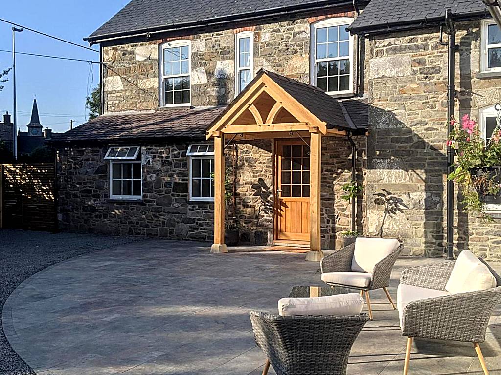 Cambrian House B & B (Carno)