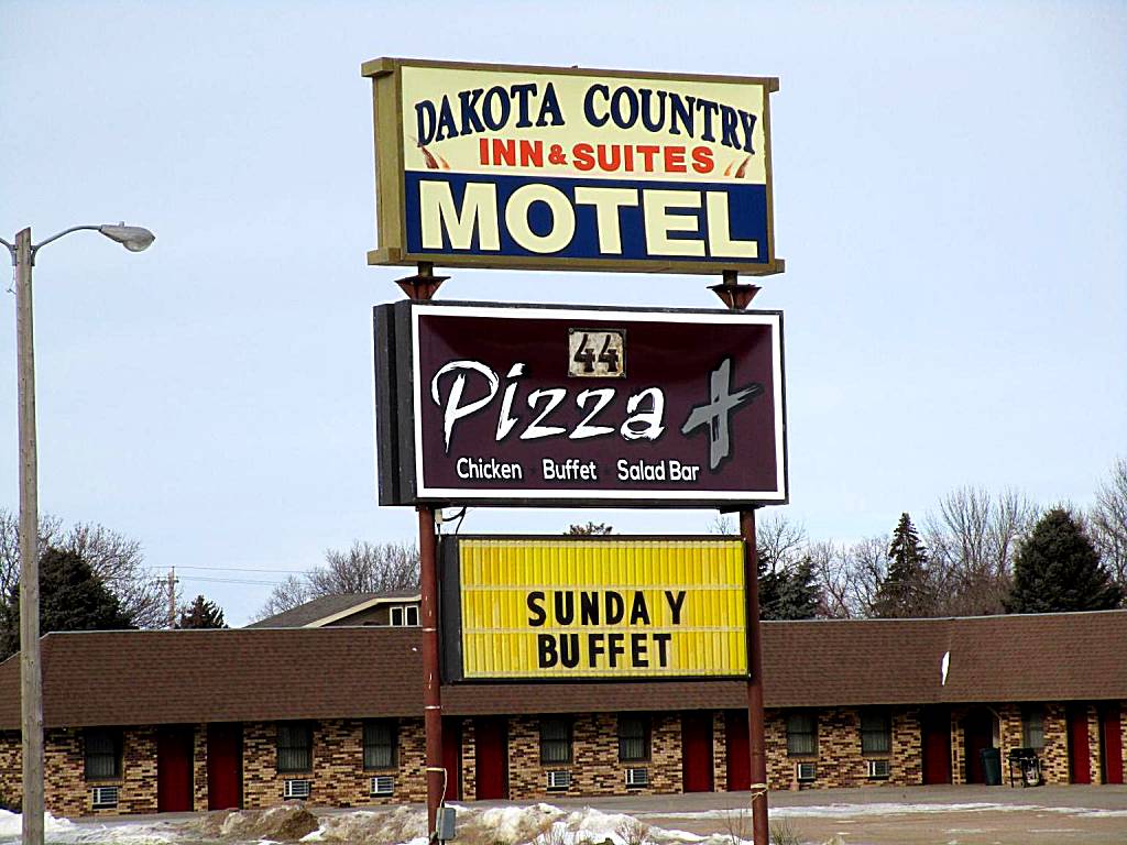 Dakota Country Inn (Platte)
