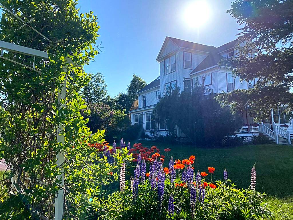 Harbourview Inn (Smiths Cove)