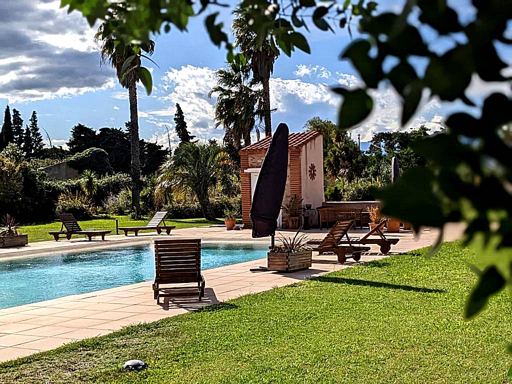MAS TRAMONTANE chambres d'hôtes avec parc arboré & piscine (Ille-sur-Têt)