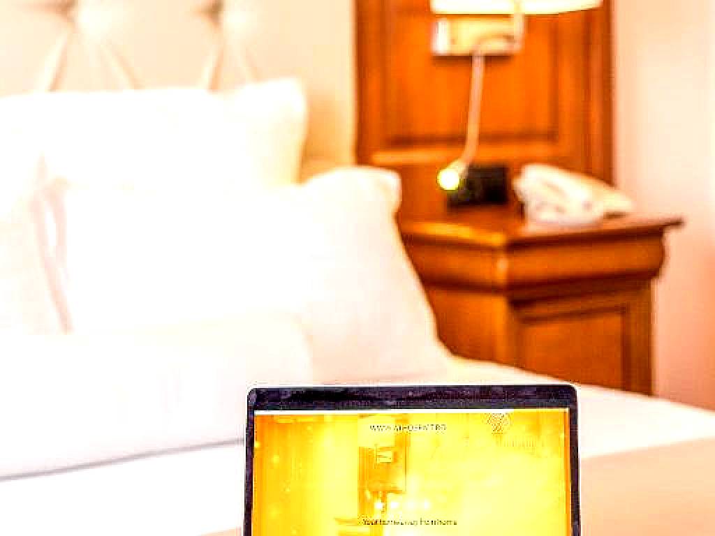Athos Apartments & Budget Hotel