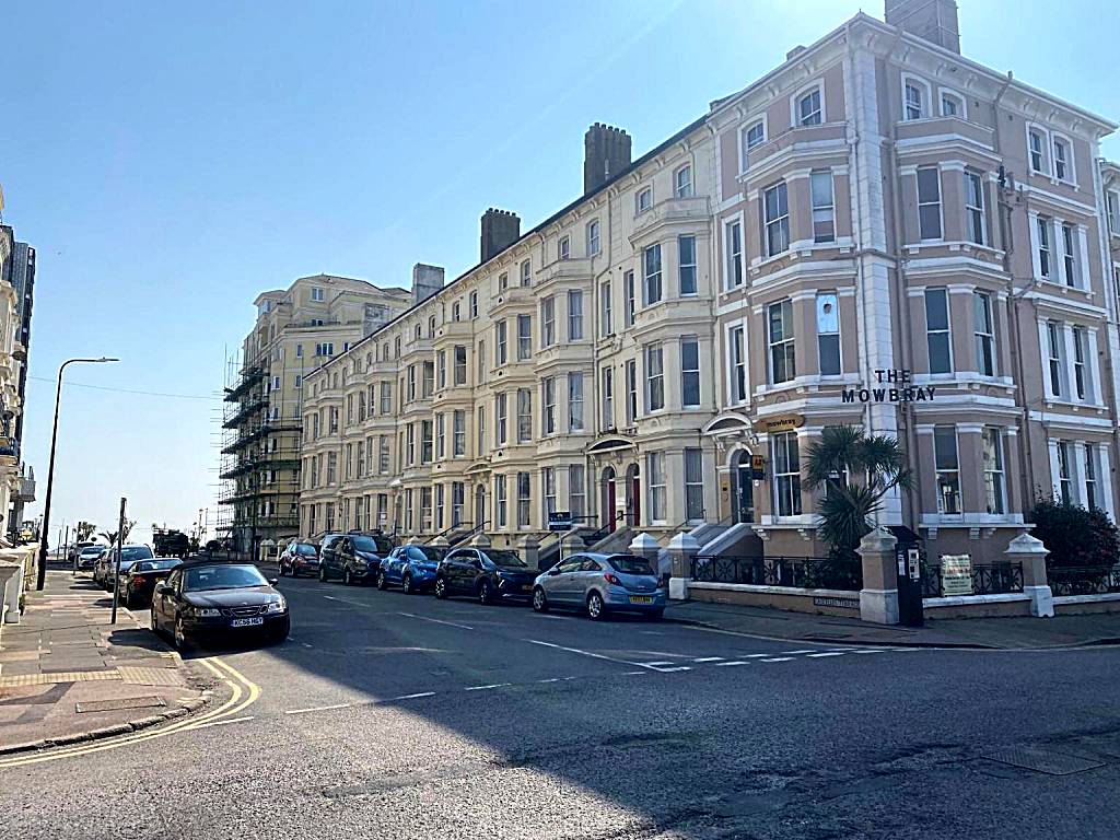 The Mowbray (Eastbourne)