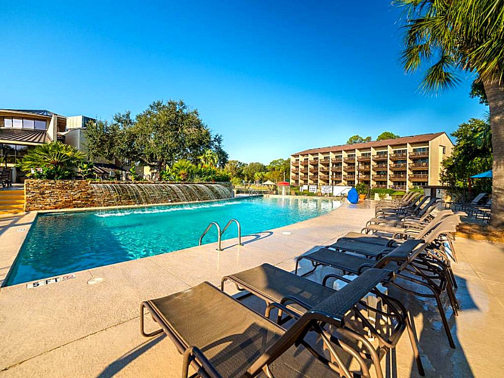 Island Club Condos