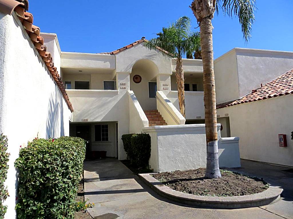Desert Breezes Resort