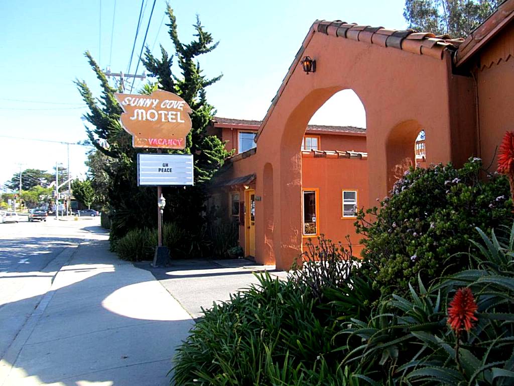 Sunny Cove Motel (Santa Cruz)