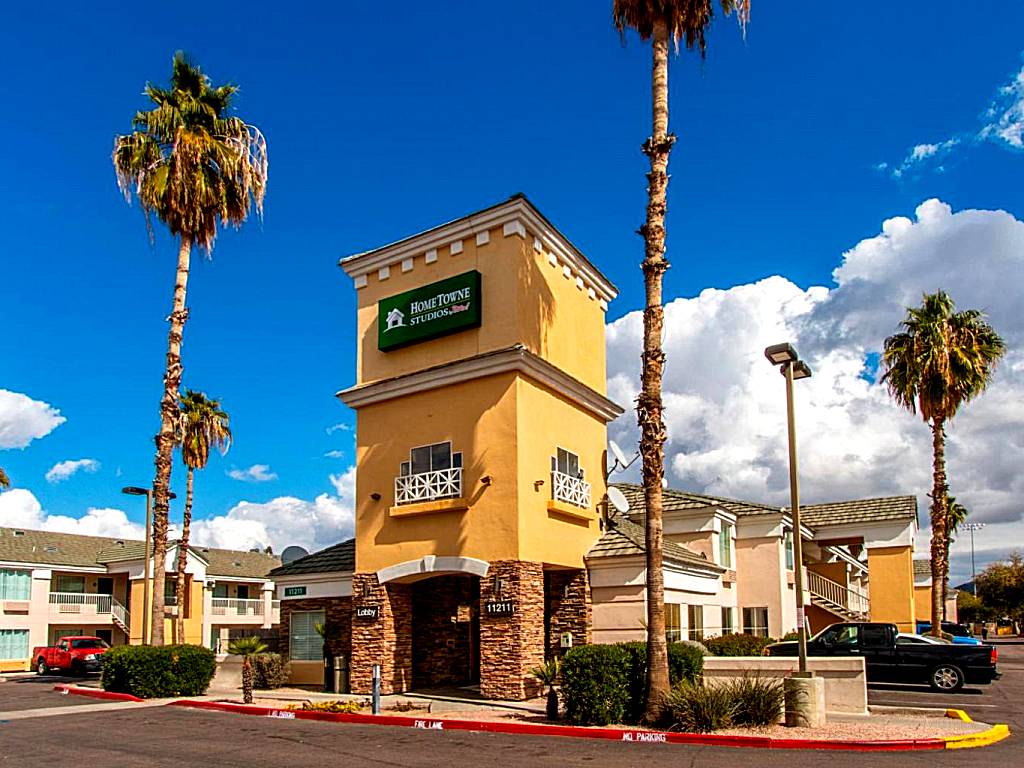 HomeTowne Studios by Red Roof Phoenix - Black Canyon Highway