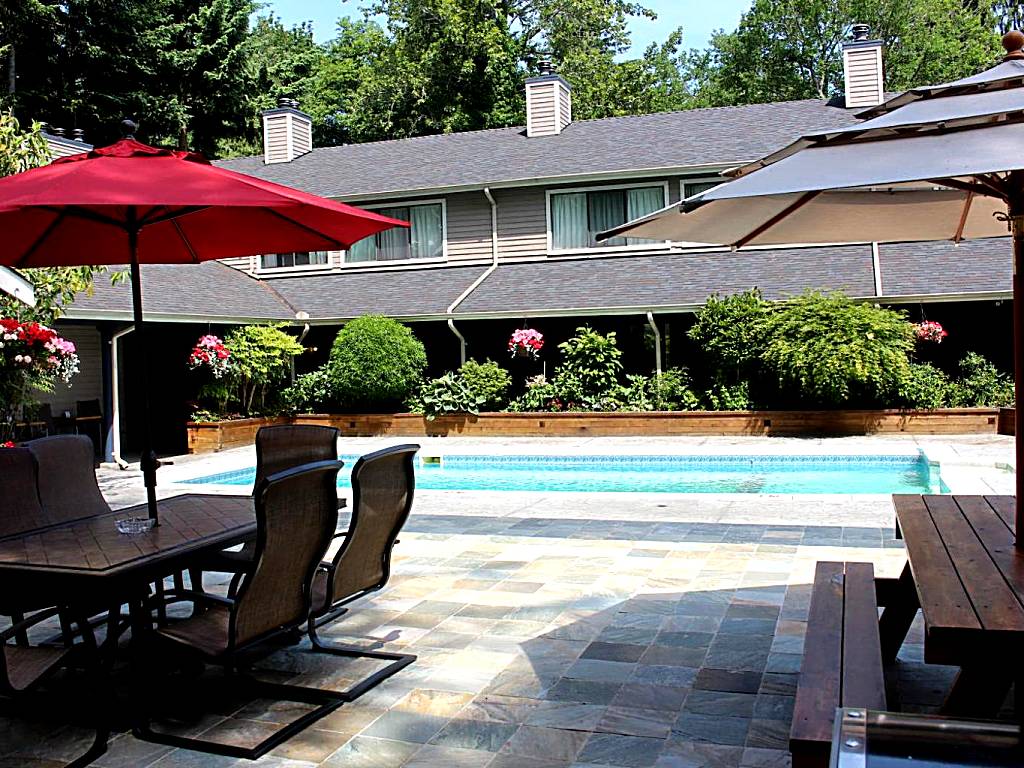 Sunshine Lodge Inn (Gibsons)