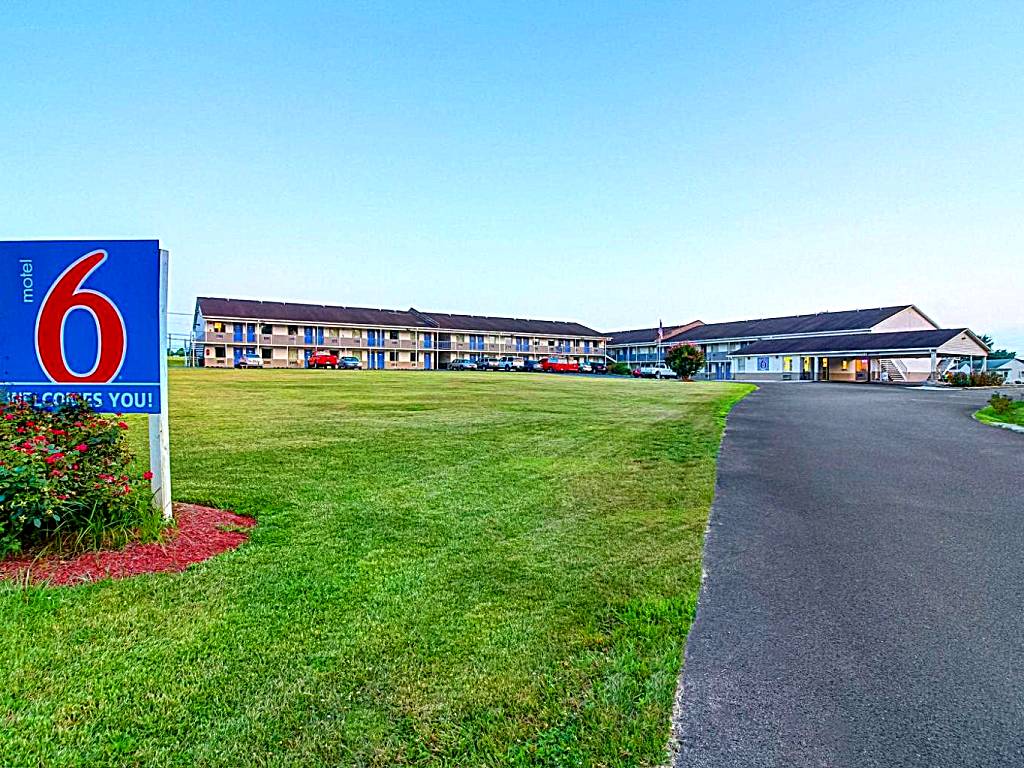 Motel 6-Charles Town (Charles Town)