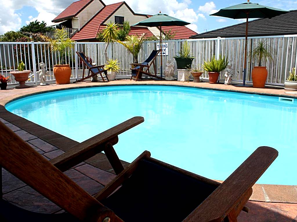 Avenue Heights Motel