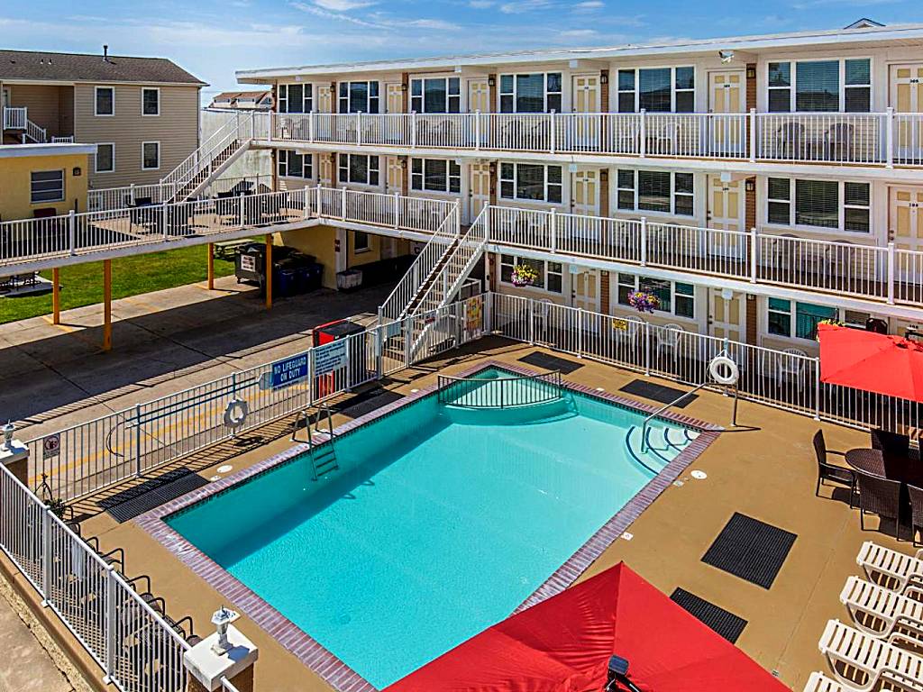 Esplanade Suites