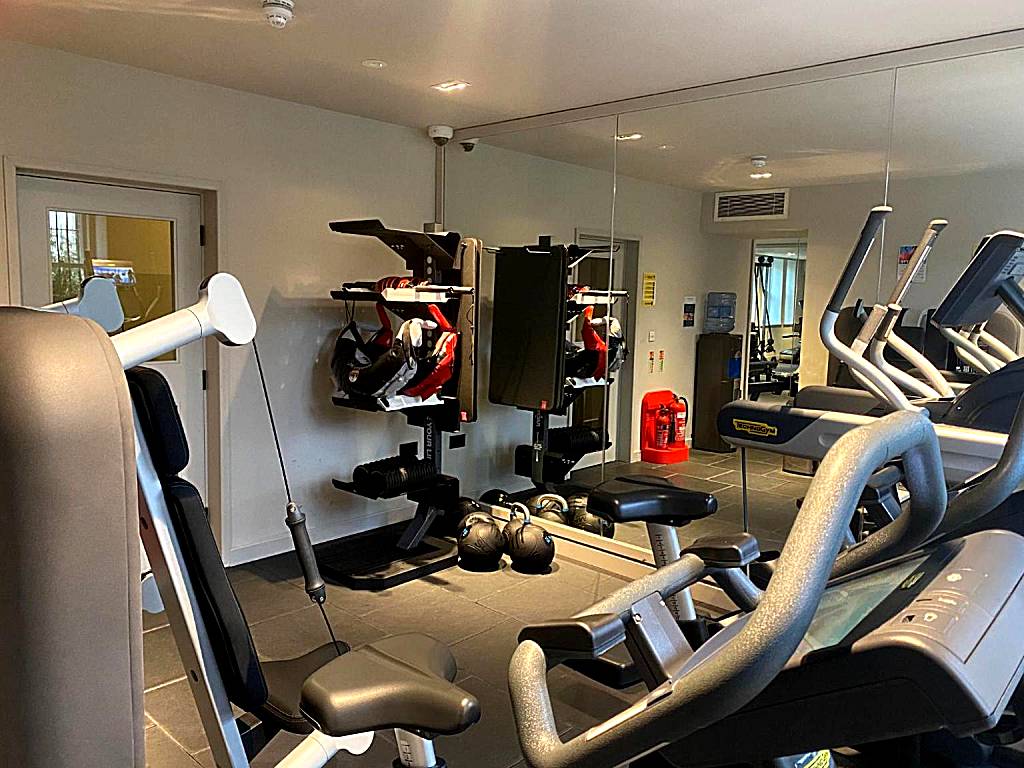 Student Castle Studio Apartments - Free parking
