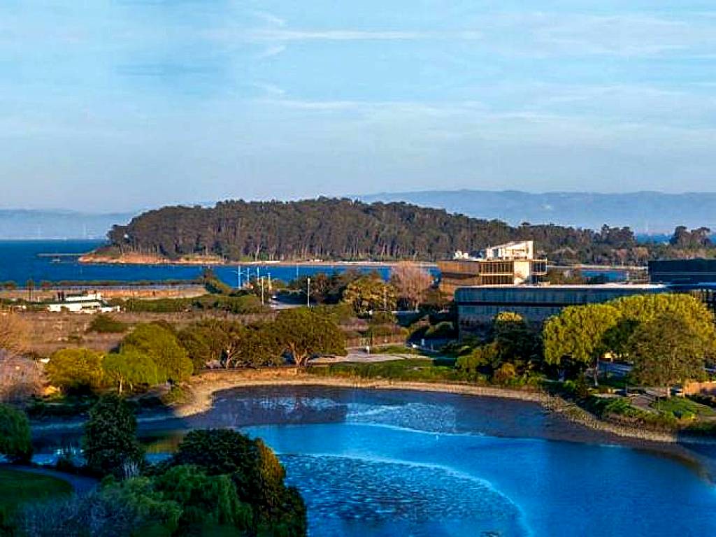 Hilton San Francisco Airport Bayfront - No Resort Fee