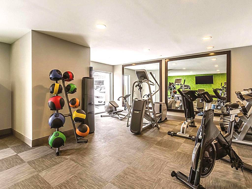 La Quinta by Wyndham Cleveland - Airport North