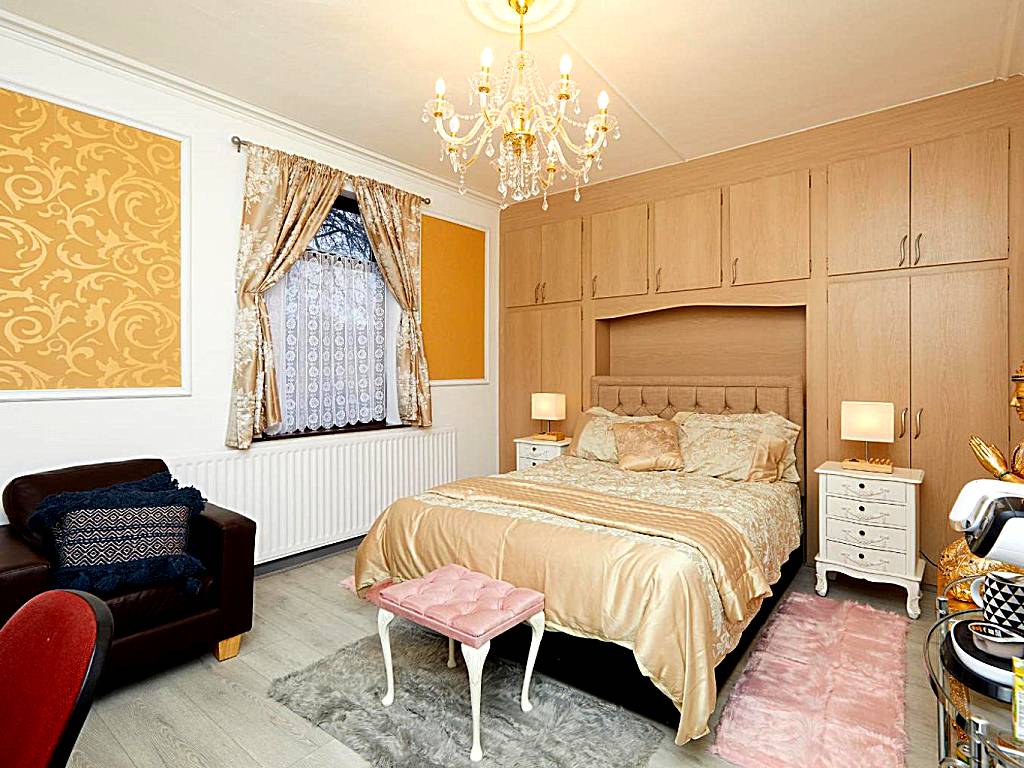 Parkside Lodge
