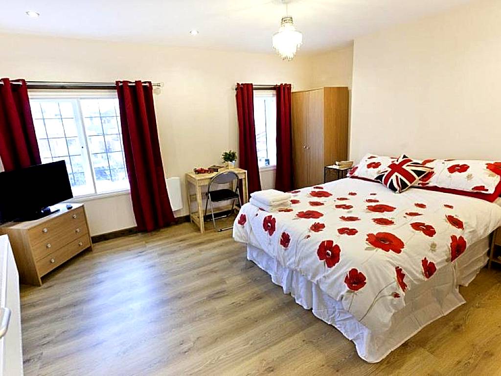 Emporium Nottingham - Your own Private City Centre Apartment with 3 Bathrooms