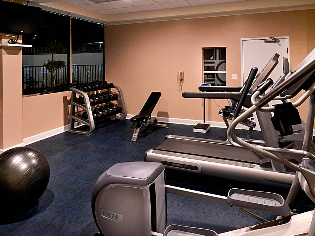 Holiday Inn Express Hotel & Suites Pasadena-Colorado Boulevard