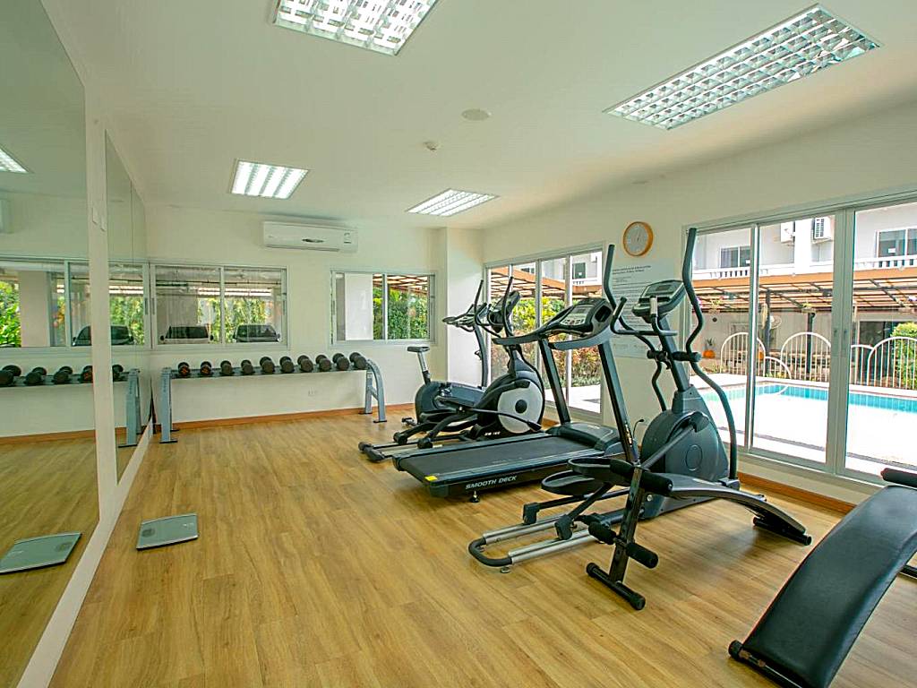 Recenta Suite Phuket Suanluang
