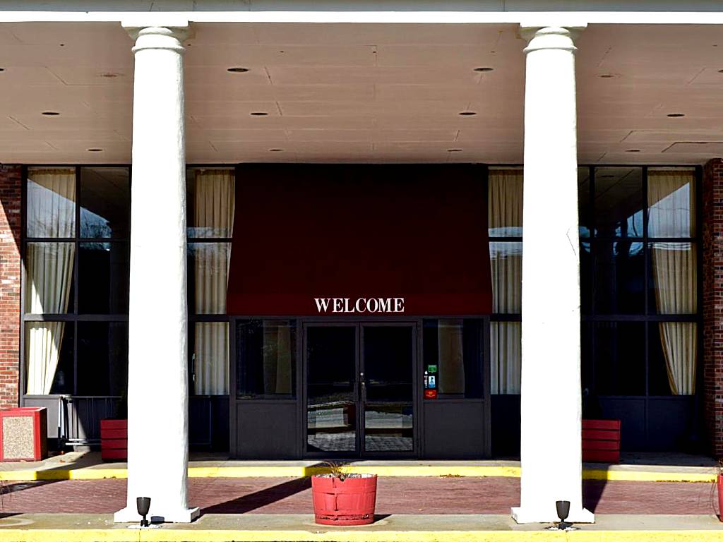 Mystic River Hotel & Suites (Mystic)