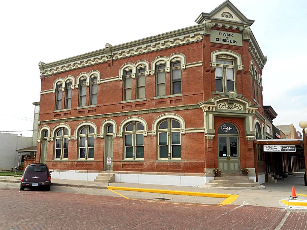 LandMark Inn at the Historic Bank of Oberlin (Oberlin)