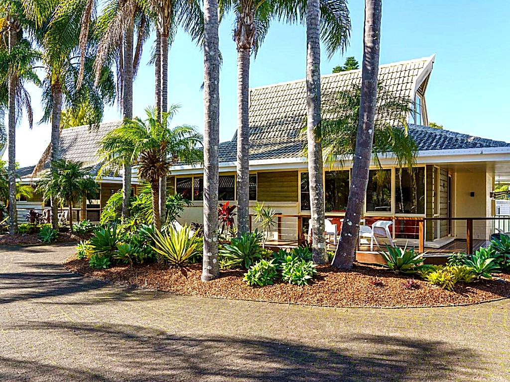 ULTIQA Village Resort