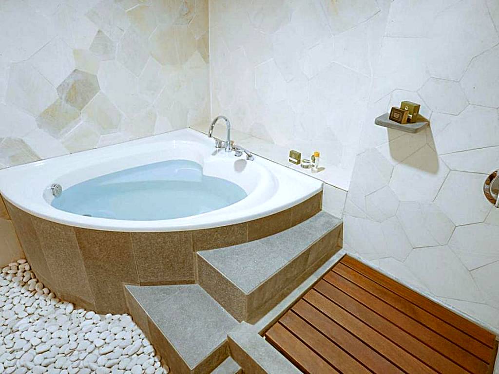 Whiz Luxe Hotel Spazio
