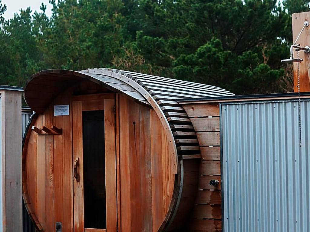 Adrift Hotel (Long Beach)