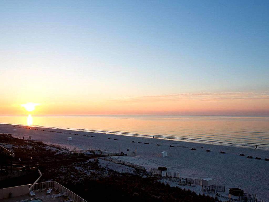 Escapes! To The Shores Orange Beach (Orange Beach)