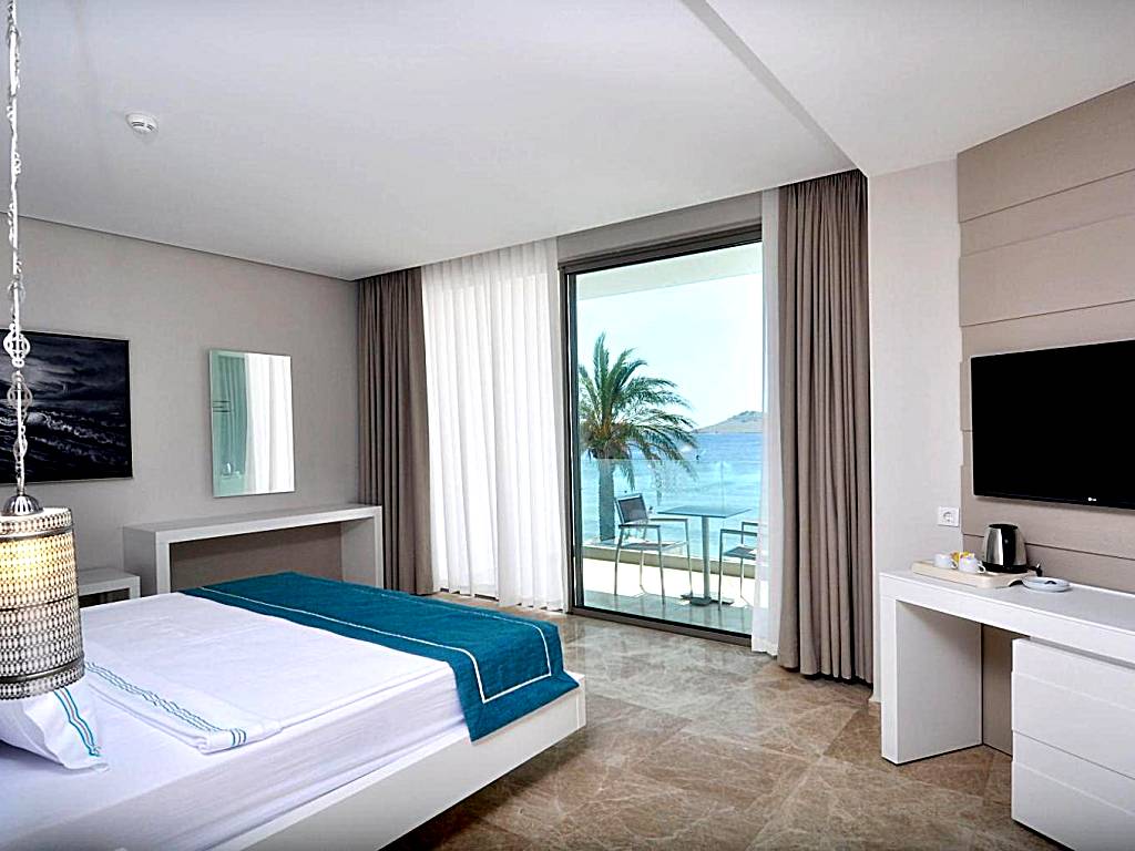 Luga Boutique Hotel & Beach