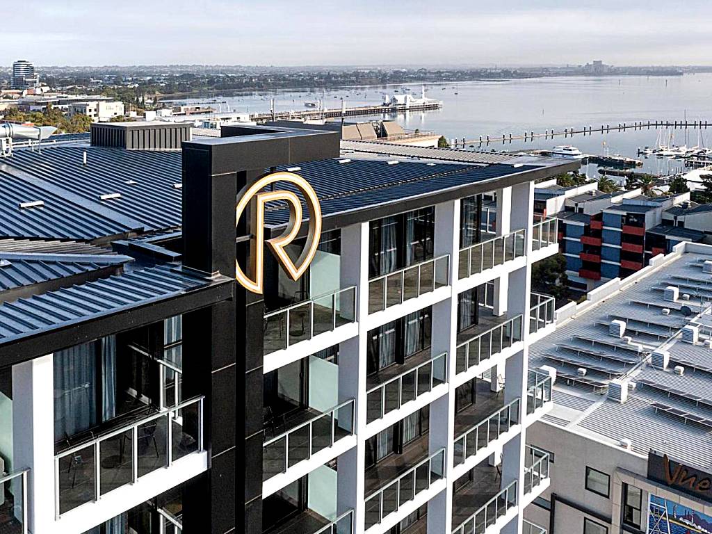 R Hotel Geelong