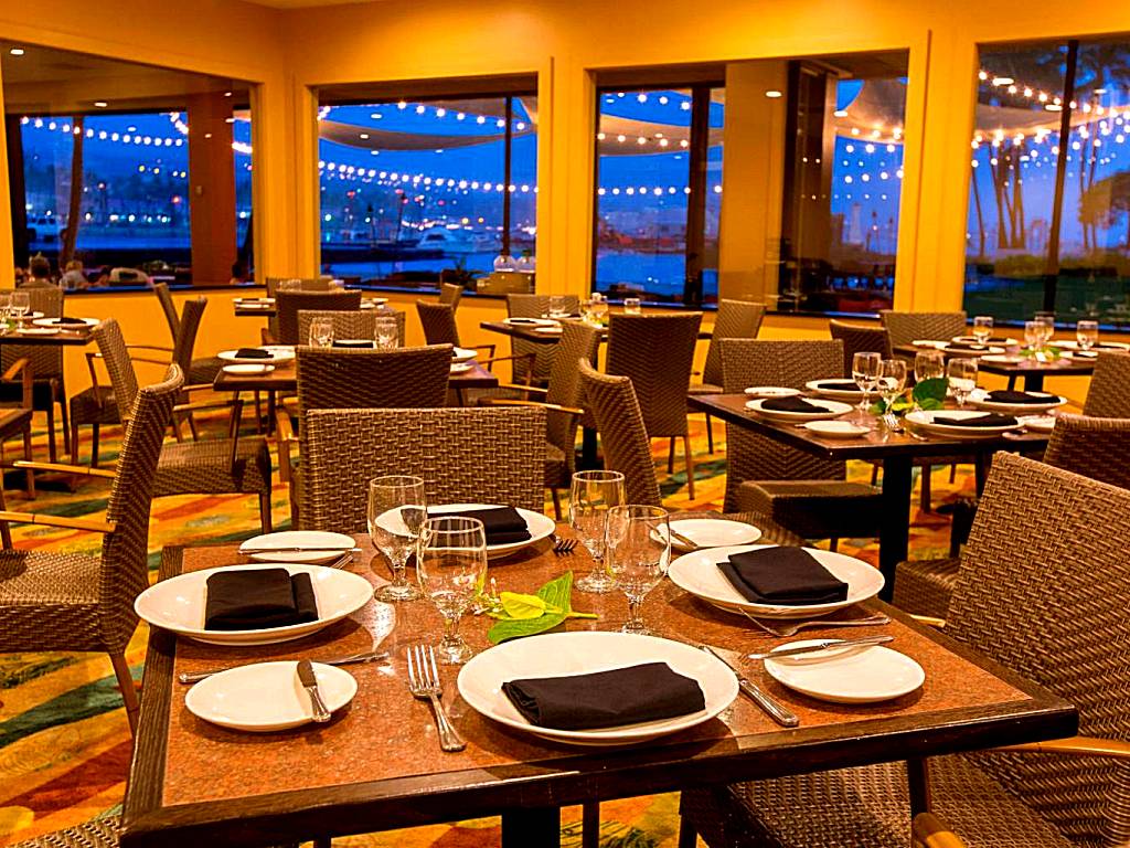 Courtyard by Marriott King Kamehameha's Kona Beach Hotel (Kailua-Kona)